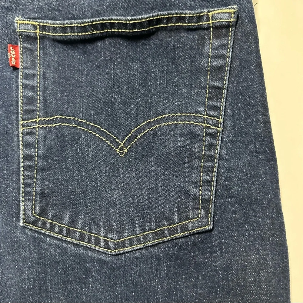 Levi’s 510 men’s 36/32 skinny fit jeans , dark wash denim‎